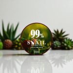 Tenzero Moisture Snail Soothing Gel jar