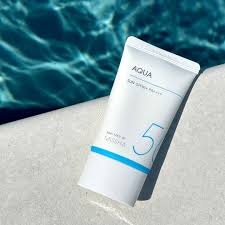 MISSHA Aqua Sun Gel sunscreen tube